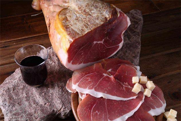 金華火腿怎么保存 金華火腿能放多長(zhǎng)時(shí)間 金華火腿怎么保存 金華火腿能放多長(zhǎng)時(shí)間