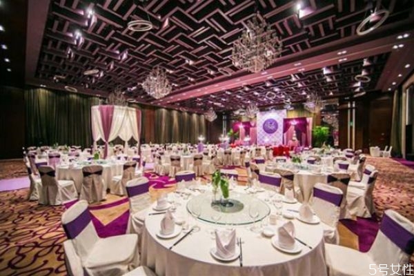 結婚辦酒席需要準備什么 辦結婚酒席提前做哪些準備 結婚辦酒席需要準備什么 辦結婚酒席提前做哪些準備