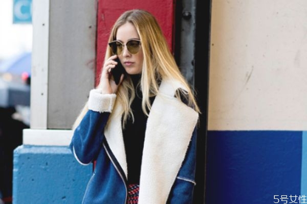 羊羔毛外套適合多少溫度穿 羊羔毛和羊剪絨一樣嗎 羊羔毛外套適合多少溫度穿 羊羔毛和羊剪絨一樣嗎