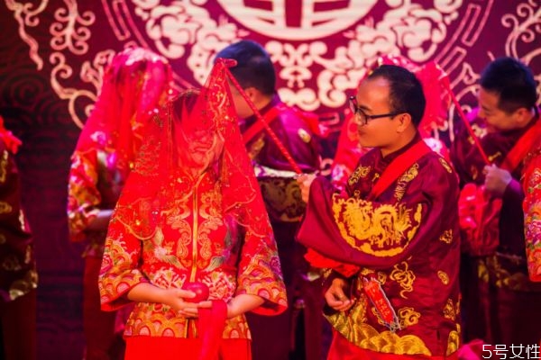 結婚辦酒席需要準備什么 辦結婚酒席提前做哪些準備 結婚辦酒席需要準備什么 辦結婚酒席提前做哪些準備