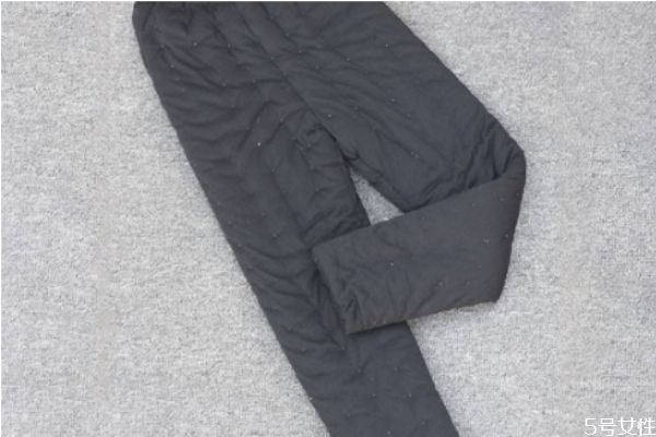 棉褲洗了還暖和嗎 棉褲怎么洗能不掉色 棉褲洗了還暖和嗎 棉褲怎么洗能不掉色