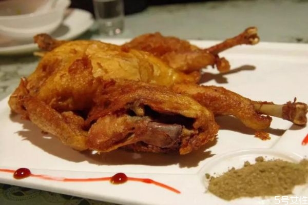 什么葫蘆雞呢 葫蘆雞是怎么做的呢 什么葫蘆雞呢 葫蘆雞是怎么做的呢