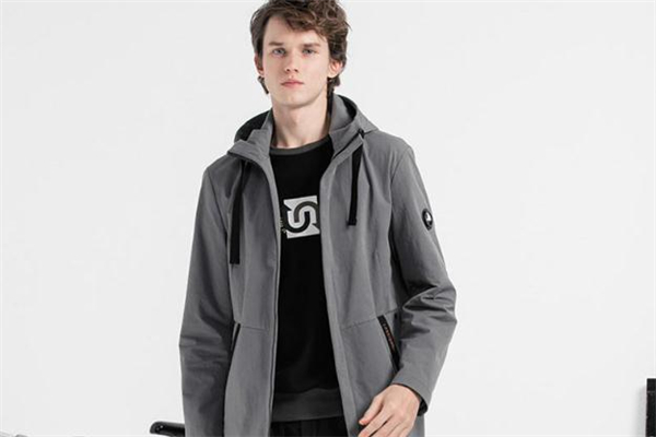 男生風(fēng)衣里面搭配什么衣服好看 男生風(fēng)衣里面怎么搭配 男生風(fēng)衣里面搭配什么衣服好看 男生風(fēng)衣里面怎么搭配