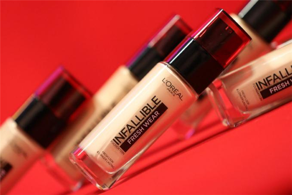 歐萊雅紅帽子粉底液色號 歐萊雅紅帽子粉底液多少錢 歐萊雅紅帽子粉底液色號 歐萊雅紅帽子粉底液多少錢