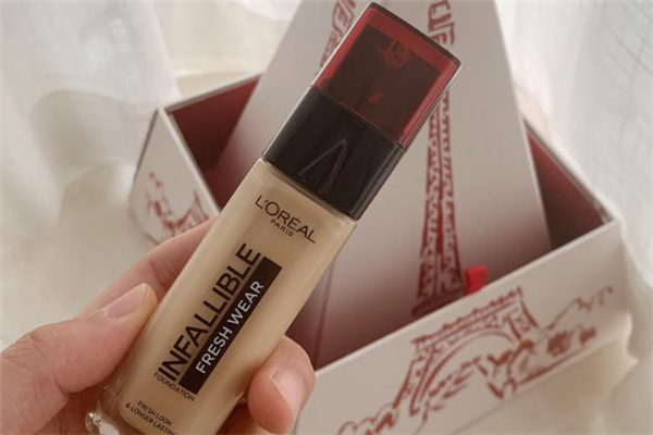 歐萊雅紅帽子粉底液色號 歐萊雅紅帽子粉底液多少錢 歐萊雅紅帽子粉底液色號 歐萊雅紅帽子粉底液多少錢