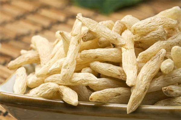 麥冬泡水喝一次用幾粒 麥冬和什么一起泡最好 麥冬泡水喝一次用幾粒 麥冬和什么一起泡最好