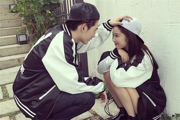 跟暗戀對(duì)象聊天最忌諱什么 跟暗戀對(duì)象聊天開場(chǎng)白 跟暗戀對(duì)象聊天最忌諱什么 跟暗戀對(duì)象聊天開場(chǎng)白