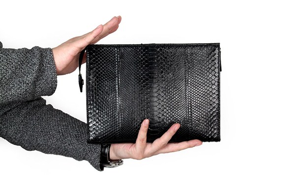 男士手提包搭配要注意什么 男士不同場合如何選擇背包 男士手提包搭配要注意什么 男士不同場合如何選擇背包