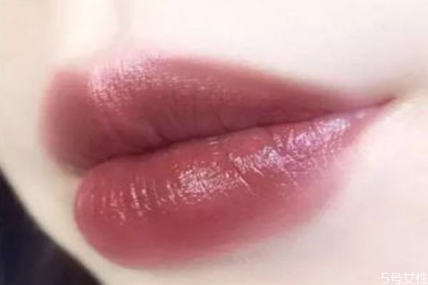 mac漸變口紅409是什么顏色 mac口紅409試色 mac漸變口紅409是什么顏色 mac口紅409試色