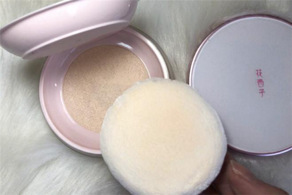花西子散粉多少克 花西子散粉粉撲怎么清洗 花西子散粉多少克 花西子散粉粉撲怎么清洗