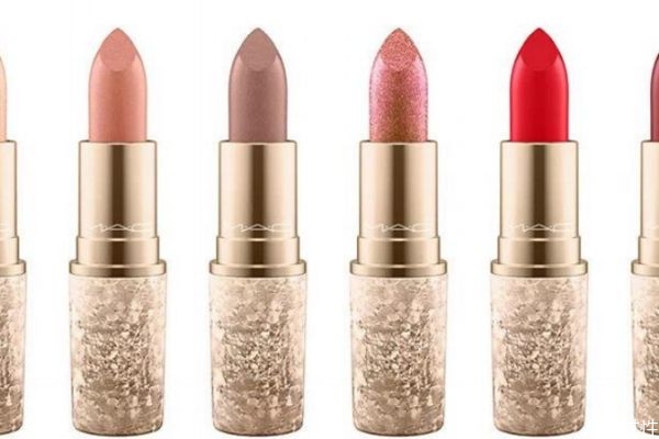 如何涂口紅才不會(huì)掉色 涂口紅不掉色的辦法 如何涂口紅才不會(huì)掉色 涂口紅不掉色的辦法