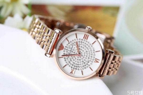 阿瑪尼滿天星什么檔次 阿瑪尼滿天星能戴多久 阿瑪尼滿天星什么檔次 阿瑪尼滿天星能戴多久