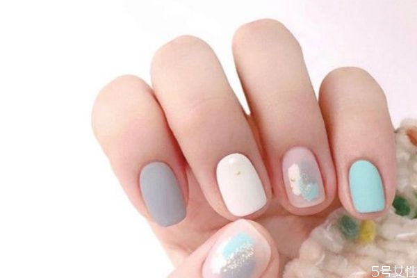 秋冬涂什么顏色的指甲顯手白 2020美甲流行色趨勢 秋冬涂什么顏色的指甲顯手白 2020美甲流行色趨勢