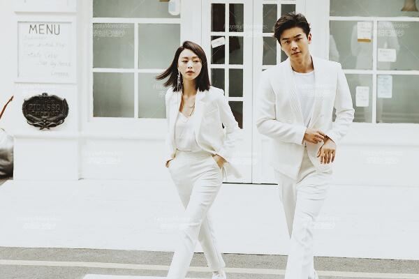 小西裝可以配闊牛仔褲腿褲嗎 小西裝搭闊腿褲推薦 小西裝可以配闊牛仔褲腿褲嗎 小西裝搭闊腿褲推薦