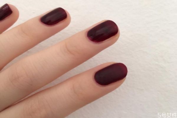 美甲涂幾層 甲油膠一般涂幾層 美甲涂幾層 甲油膠一般涂幾層