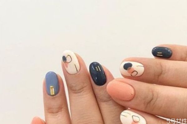 秋冬涂什么顏色的指甲顯手白 2020美甲流行色趨勢 秋冬涂什么顏色的指甲顯手白 2020美甲流行色趨勢