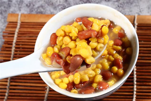 玉米粥糖尿病人能喝嗎 玉米粥糖分高嗎 玉米粥糖尿病人能喝嗎 玉米粥糖分高嗎