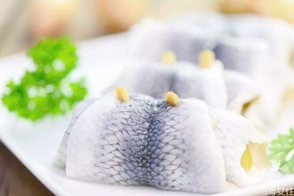 吃鱈魚有什么好處呢 吃鱈魚有什么注意的呢 吃鱈魚有什么好處呢 吃鱈魚有什么注意的呢