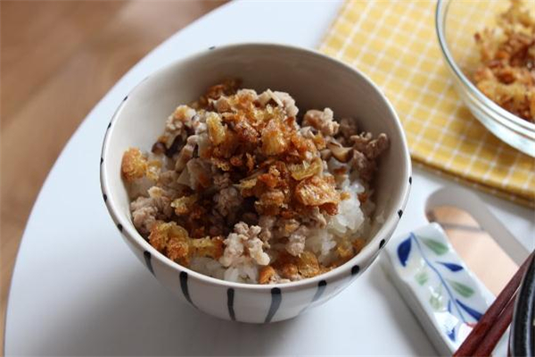 糯米飯能天天吃嗎 吃糯米飯會(huì)便秘嗎 糯米飯能天天吃嗎 吃糯米飯會(huì)便秘嗎