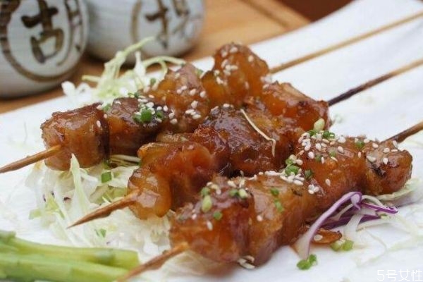 吃牛筋要注意什么呢 孕婦可以吃牛筋嗎 吃牛筋要注意什么呢 孕婦可以吃牛筋嗎