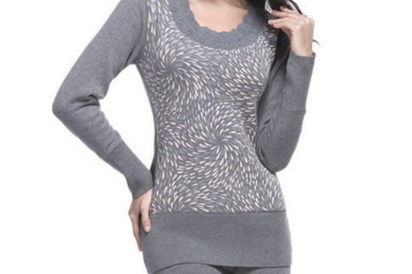 保暖內衣和毛衣怎么搭配 保暖內衣的時髦搭配方法