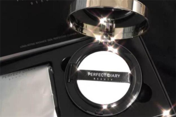 完美日記氣墊真假辨認(rèn) 完美日記氣墊和稚優(yōu)泉哪個(gè)好 完美日記氣墊真假辨認(rèn) 完美日記氣墊和稚優(yōu)泉哪個(gè)好