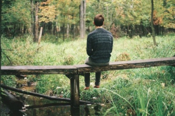 男生失戀后痛苦的表現(xiàn)有哪些 男生失戀后是什么感覺 男生失戀后痛苦的表現(xiàn)有哪些 男生失戀后是什么感覺