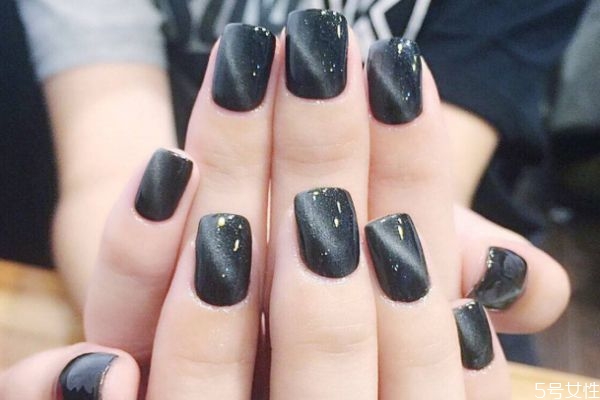 貓眼石美甲的做法是什么 貓眼石美甲多少錢(qián) 貓眼石美甲的做法是什么 貓眼石美甲多少錢(qián)