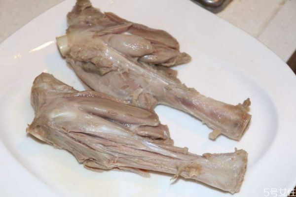 什么是羊腱子呢 羊腱子有什么營(yíng)養(yǎng)價(jià)值呢 什么是羊腱子呢 羊腱子有什么營(yíng)養(yǎng)價(jià)值呢