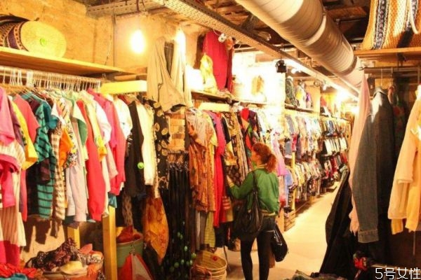 vintage衣服是什么衣服 vintage古著穿著要點(diǎn) vintage衣服是什么衣服 vintage古著穿著要點(diǎn)