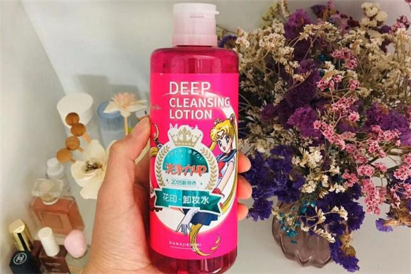 花印卸妝水有味道嗎 花印卸妝水為什么會辣眼睛 花印卸妝水有味道嗎 花印卸妝水為什么會辣眼睛