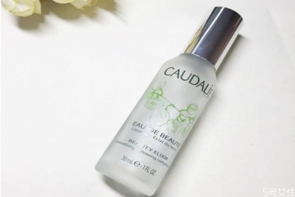 歐緹麗皇后水功效與作用 歐緹麗皇后水含酒精嗎 歐緹麗皇后水功效與作用 歐緹麗皇后水含酒精嗎