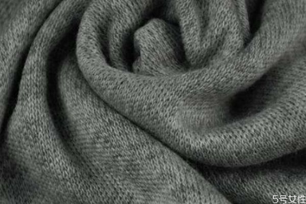 德絨面料保暖性怎么樣 德絨和色拉姆哪個保暖好 德絨面料保暖性怎么樣 德絨和色拉姆哪個保暖好