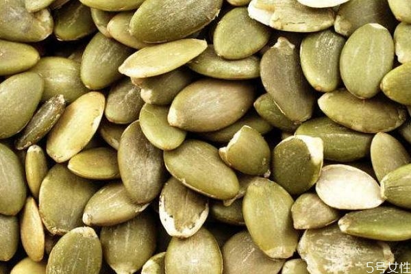 南瓜籽有什么營養(yǎng)價(jià)值呢 吃南瓜籽有什么好處呢 南瓜籽有什么營養(yǎng)價(jià)值呢 吃南瓜籽有什么好處呢
