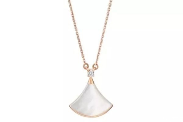 項鏈買什么品牌好 女生項鏈買什么品牌好 項鏈買什么品牌好 女生項鏈買什么品牌好