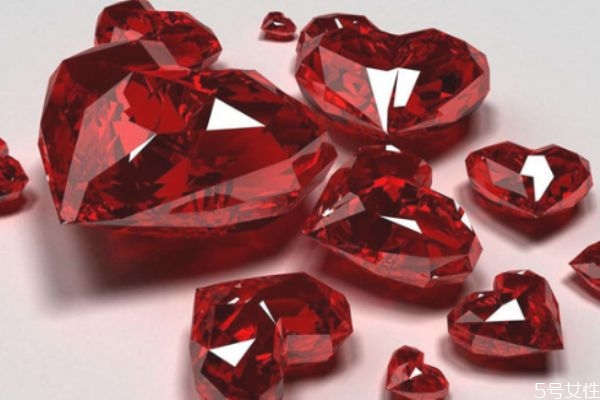 紅寶石值得收藏嗎 紅寶石為什么沒有很大的 紅寶石值得收藏嗎 紅寶石為什么沒有很大的