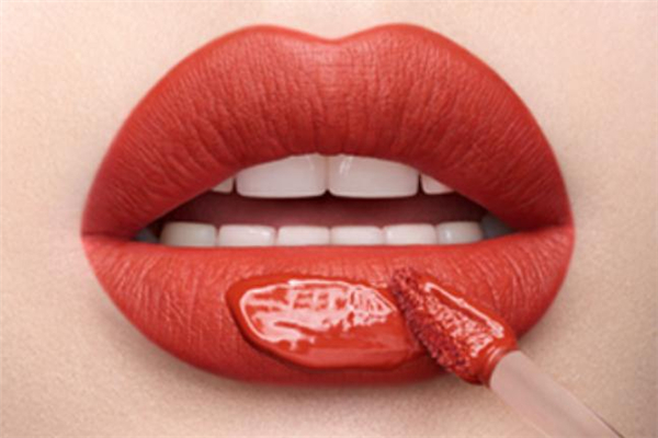 完美日記反重力唇釉多少錢 完美日記反重力唇釉推薦色號 完美日記反重力唇釉多少錢 完美日記反重力唇釉推薦色號