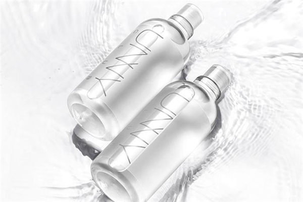 unny卸妝水和皇后卸妝水哪個(gè)好 unny卸妝水能卸口紅嗎 unny卸妝水和皇后卸妝水哪個(gè)好 unny卸妝水能卸口紅嗎