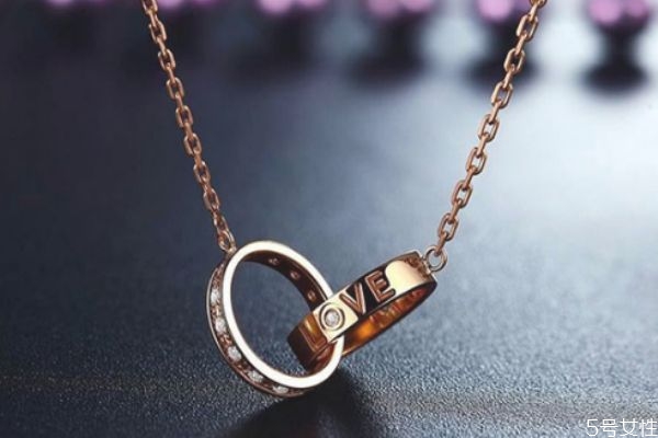 玫瑰金是什么 買黃金好還是玫瑰金好 玫瑰金是什么 買黃金好還是玫瑰金好