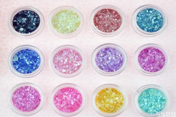 水晶甲會讓指甲變黃嗎 水晶指甲怎么做 水晶甲會讓指甲變黃嗎 水晶指甲怎么做