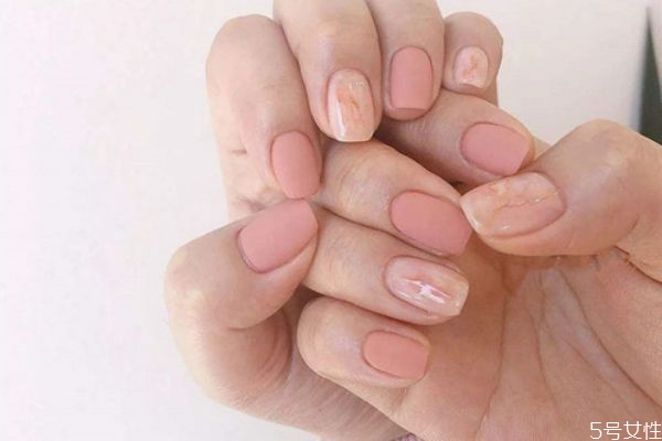 2020性冷淡美甲有哪些 性冷淡風(fēng)格美甲圖片 2020性冷淡美甲有哪些 性冷淡風(fēng)格美甲圖片