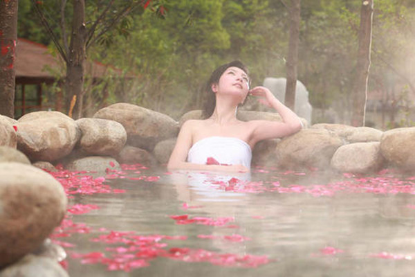 泡溫泉容易得婦科病嗎 泡溫泉能避免婦科病嗎 泡溫泉容易得婦科病嗎 泡溫泉能避免婦科病嗎