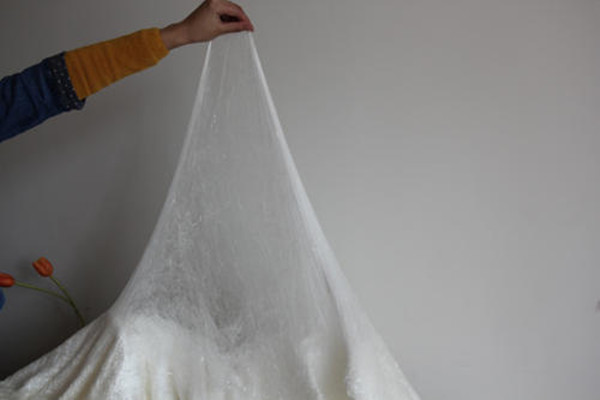 蠶絲面料有什么缺點 蠶絲面料清洗及保養(yǎng)的注意事項 蠶絲面料有什么缺點 蠶絲面料清洗及保養(yǎng)的注意事項