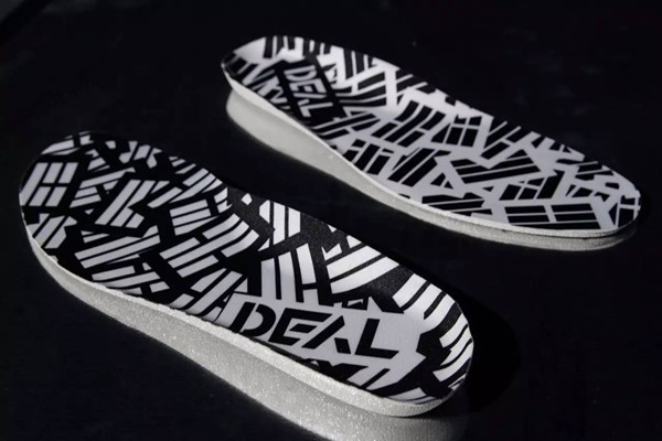 鞋墊按作用分類(lèi)有哪些 選購(gòu)鞋墊時(shí)要注意什么 鞋墊按作用分類(lèi)有哪些 選購(gòu)鞋墊時(shí)要注意什么