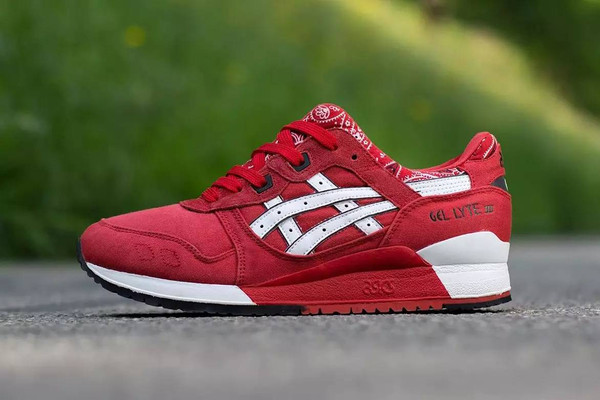 跑鞋有哪些系列 怎樣能延長跑鞋的壽命 跑鞋有哪些系列 怎樣能延長跑鞋的壽命