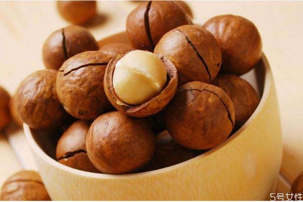 夏威夷果的保質(zhì)期是多久呢 夏威夷果應(yīng)該怎么存放呢 夏威夷果的保質(zhì)期是多久呢 夏威夷果應(yīng)該怎么存放呢