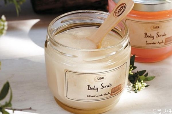 磨砂膏屬于液體嗎 磨砂膏的主要成分是什么 磨砂膏屬于液體嗎 磨砂膏的主要成分是什么