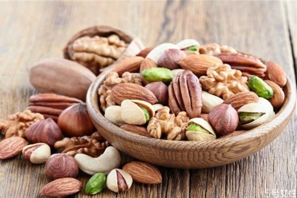 什么是新疆干果呢 新疆干果有哪些呢 什么是新疆干果呢 新疆干果有哪些呢