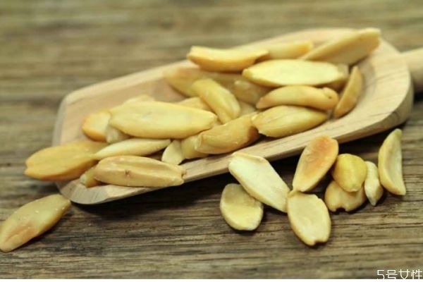 什么是霹靂果呢 霹靂果有什么營養(yǎng)價值呢 什么是霹靂果呢 霹靂果有什么營養(yǎng)價值呢