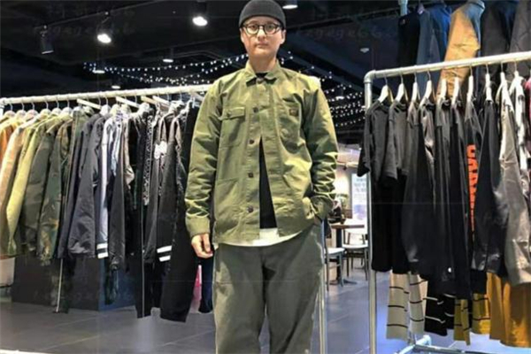 美式風(fēng)格男生怎么搭配 男生美式休閑穿搭圖片 美式風(fēng)格男生怎么搭配 男生美式休閑穿搭圖片